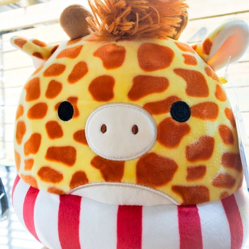 8" Squishmallow Gary the giraffe